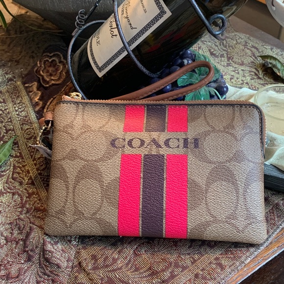 Authentic COACH Signature Coated canvas/stripes zip top card wristlet - Picture 3 of 12